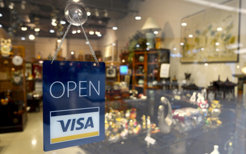magasin-ROQUEBRUNE CAP MARTIN-min_open_sign_visa_sign_open_store_sign_visa_credit_card_business-810443